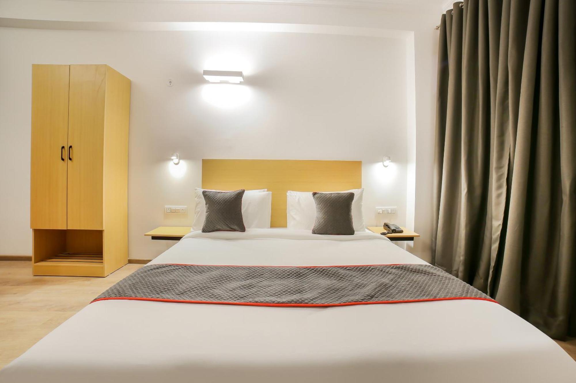 Townhouse 330 Dlf Phase-2 Near Leisure Valley Park Gurgáon Kültér fotó
