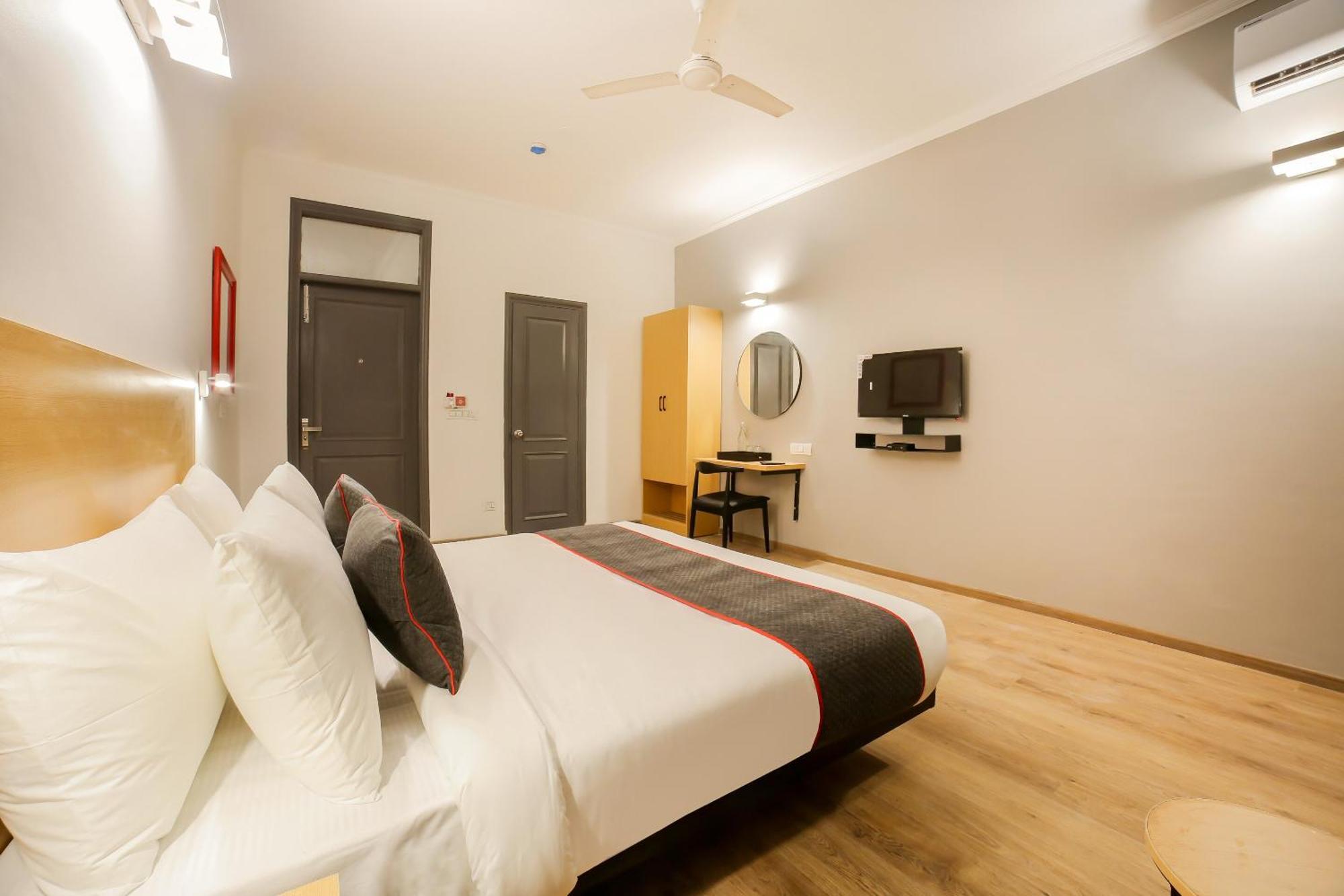 Townhouse 330 Dlf Phase-2 Near Leisure Valley Park Gurgáon Kültér fotó