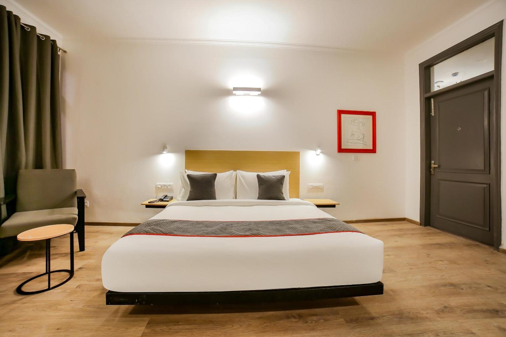 Townhouse 330 Dlf Phase-2 Near Leisure Valley Park Gurgáon Kültér fotó