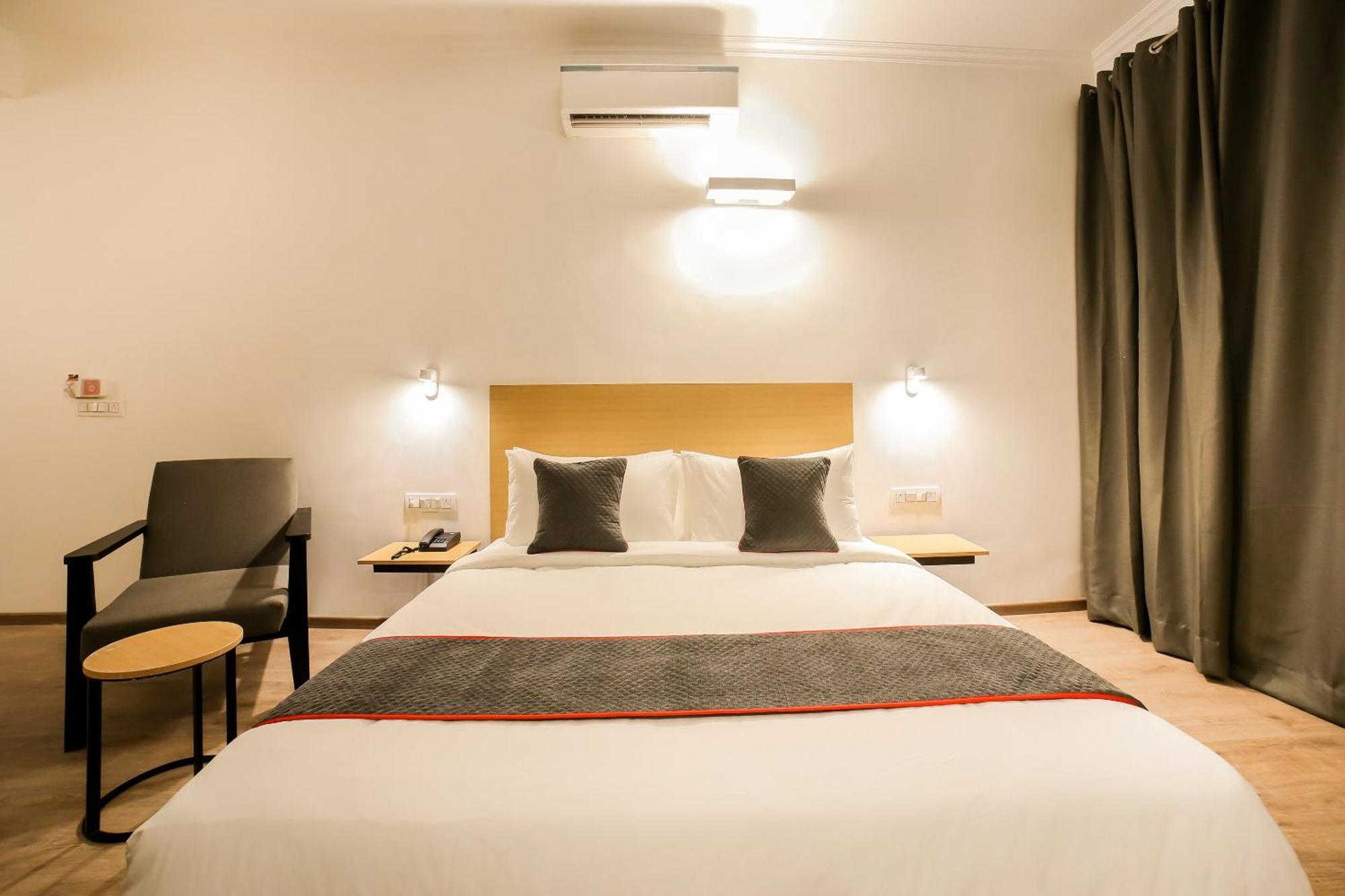 Townhouse 330 Dlf Phase-2 Near Leisure Valley Park Gurgáon Kültér fotó