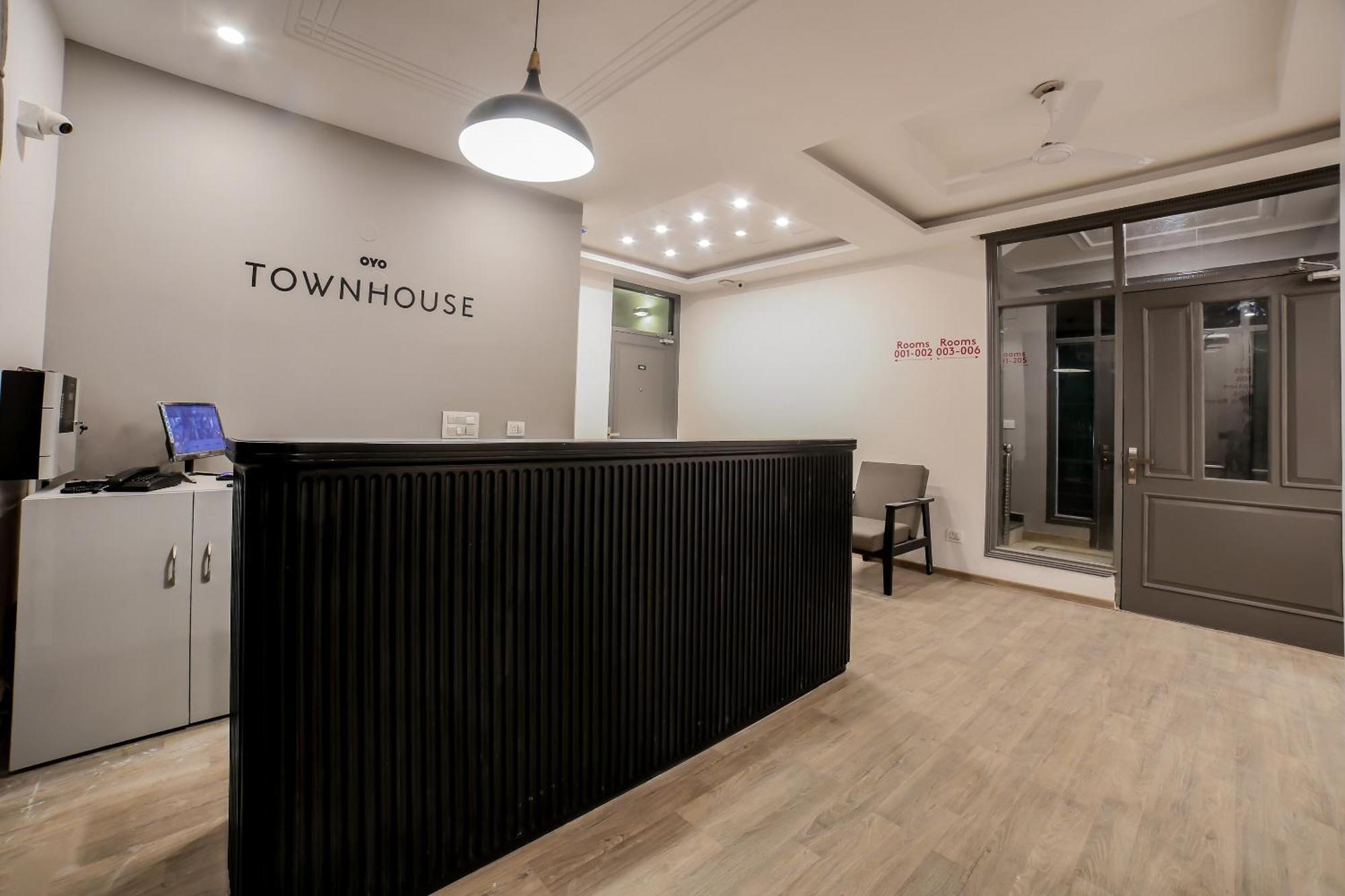 Townhouse 330 Dlf Phase-2 Near Leisure Valley Park Gurgáon Kültér fotó
